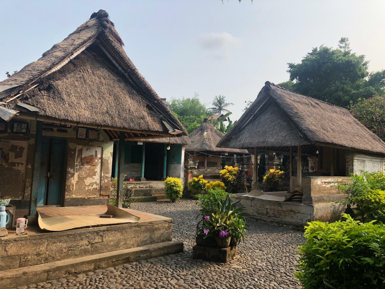 Traditionelle Haus im Dorf Batuan – Bild 3